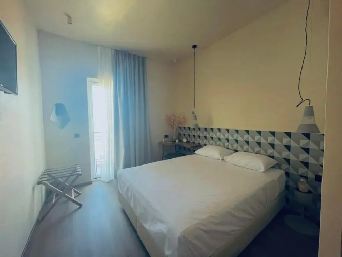193 Urban Hotel