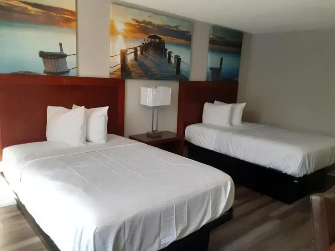 Days Inn by Wyndham Ozark