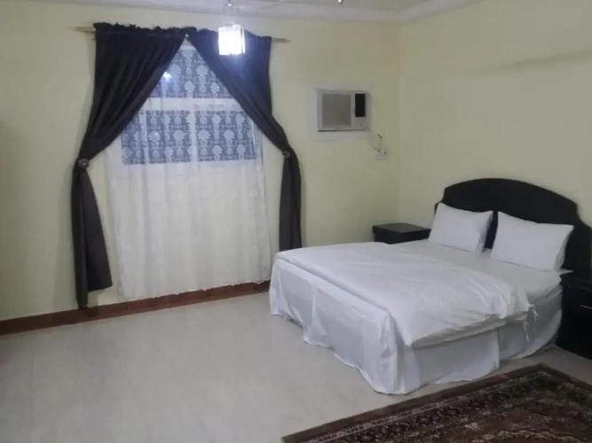 3 Bedrooms Apartment