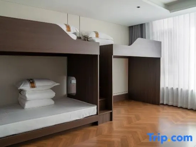 Premier Triple room