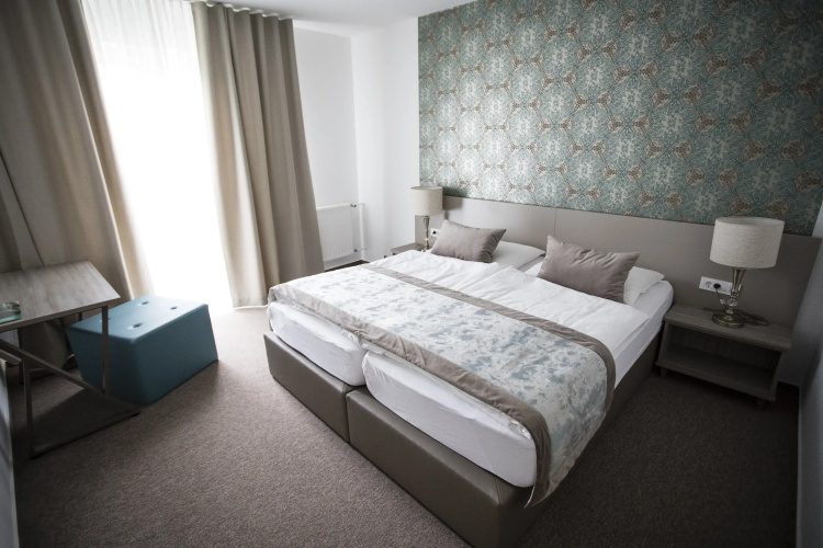 Alp Hotel