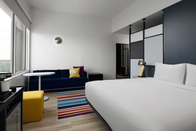 Standard Double room with lake view