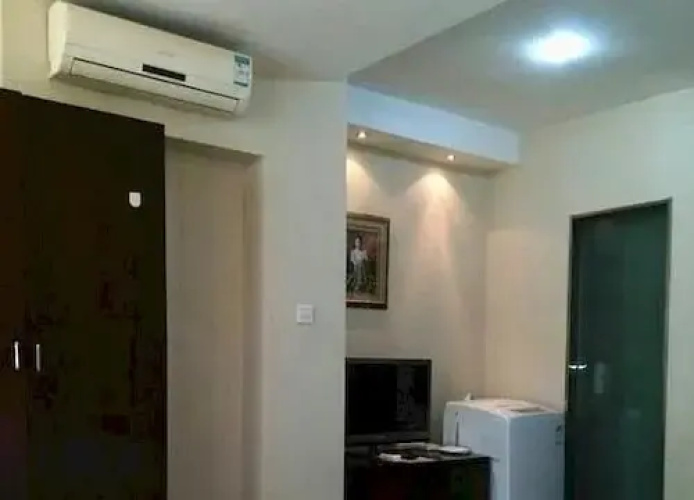 Wuhan 1 Plus 1 Hotel