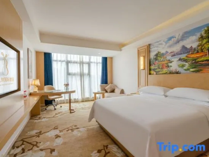 Deluxe Family Suite