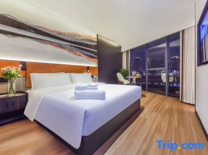 2 Bedrooms Presidential Suite with river view