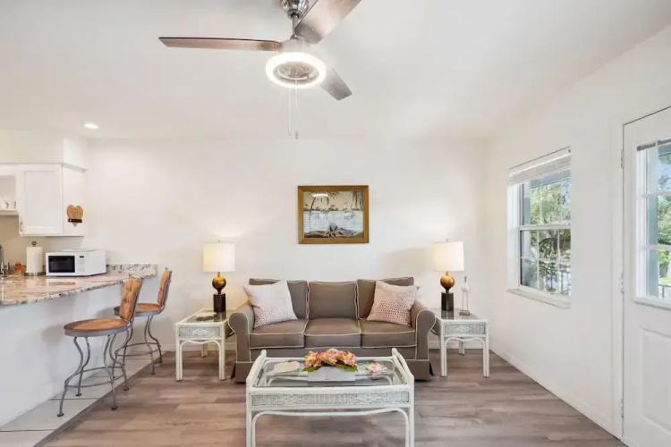 Beach Quarters #5