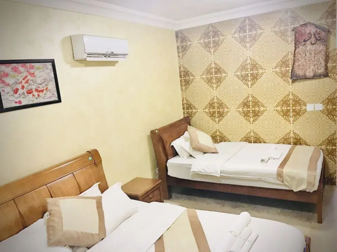 Al Mansi hotel