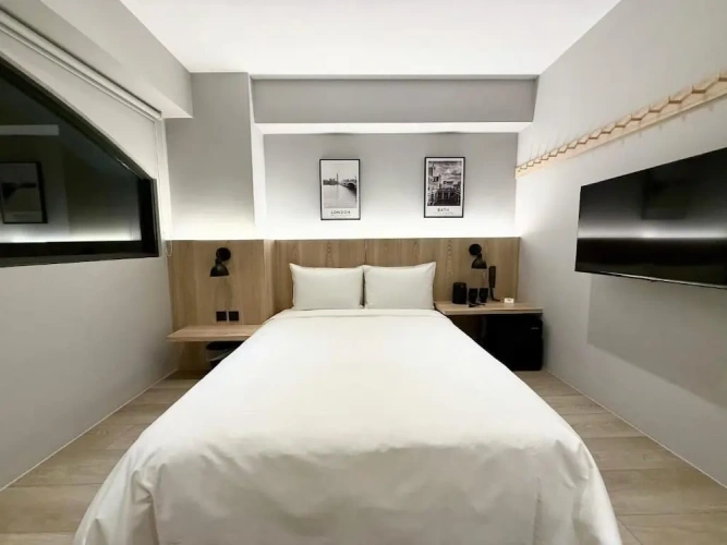 Superior Double room with city view