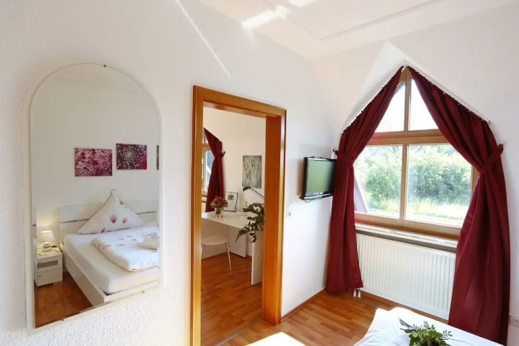 1 Bedroom Comfort Single room