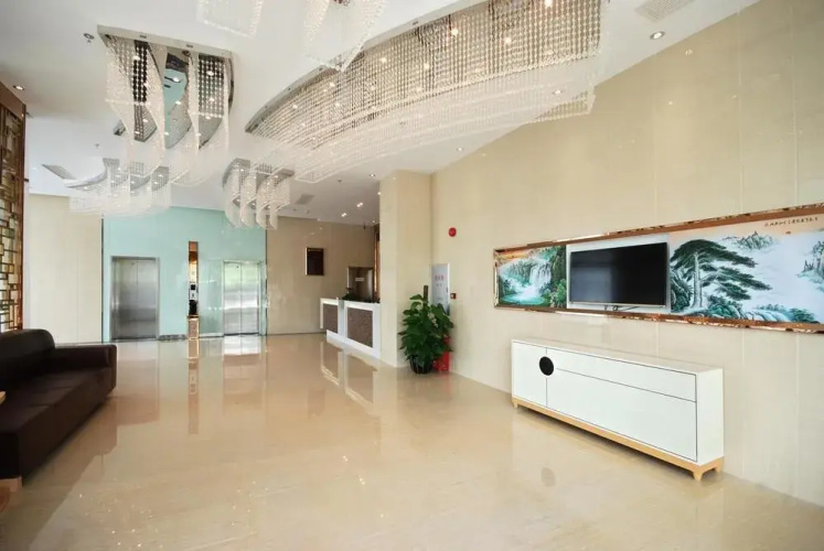 Longquan Xuri Hotel