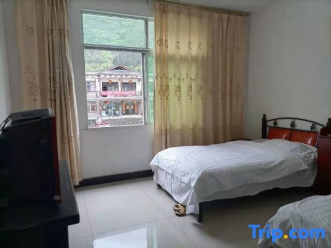 Economy Twin room