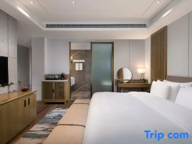 4 Bedrooms Suite