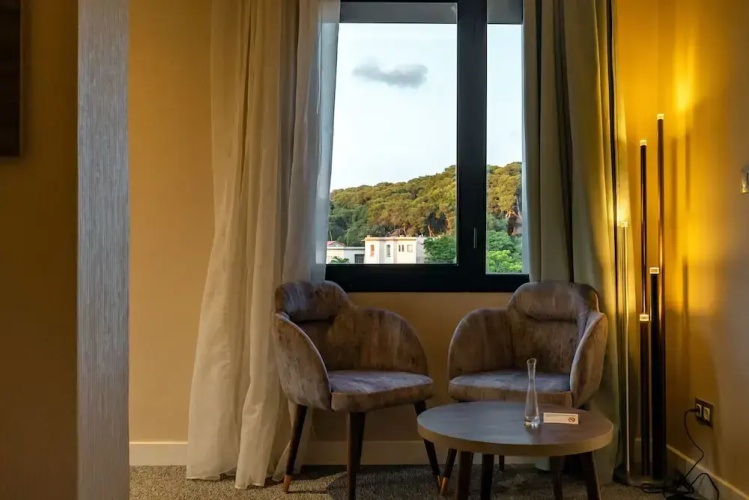 Ad Hotel Pont D Hydra