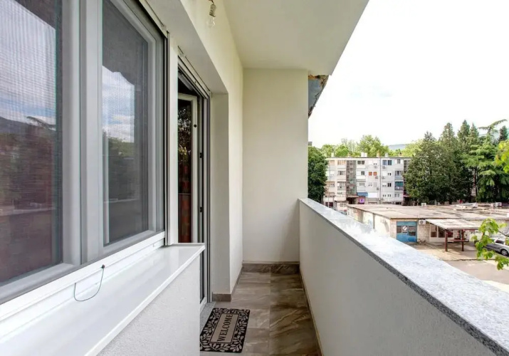 Inner City Apartment