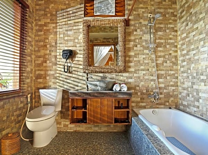 Suite with balcony and with garden view
