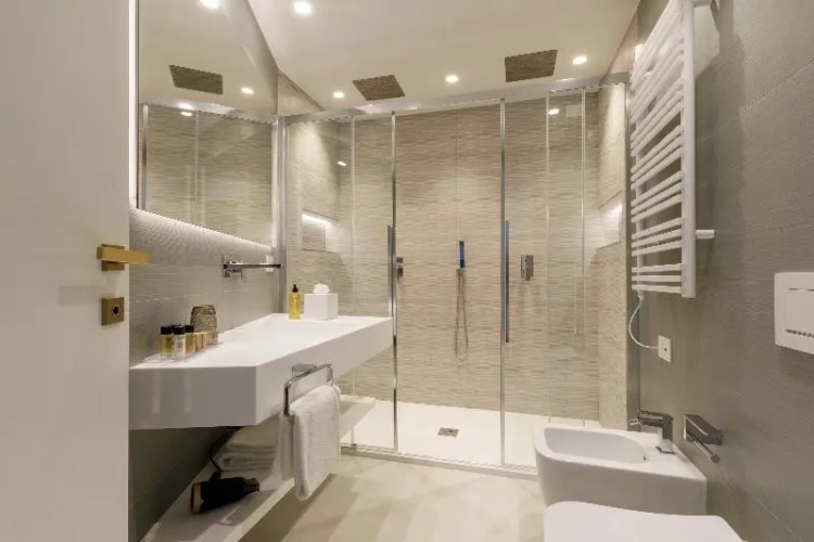 Superior Quadruple room with balcony and with sea view