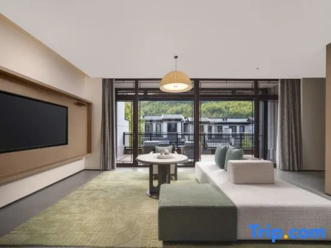1 Bedroom Double Duplex Suite