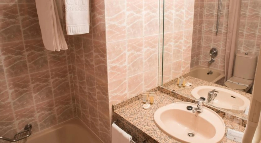Hotel AR Roca Esmeralda & Spa