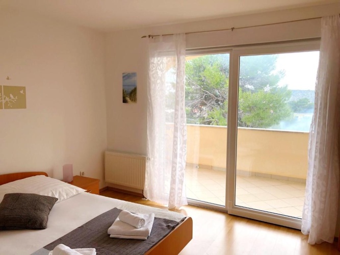Apartment with pool view