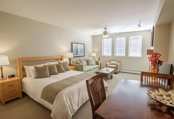 Founders Pointe
