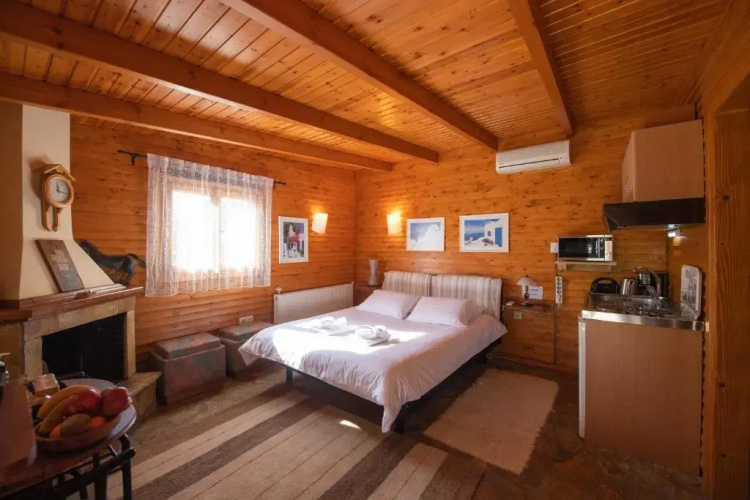 Aliki Guest House