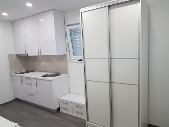 1 Bedroom Apartment with balcony and with view