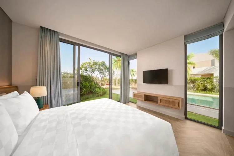 2 Bedrooms Villa