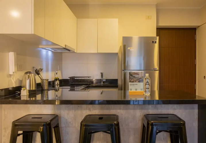 w Exceptional 1BR w Balcony in San Isidro