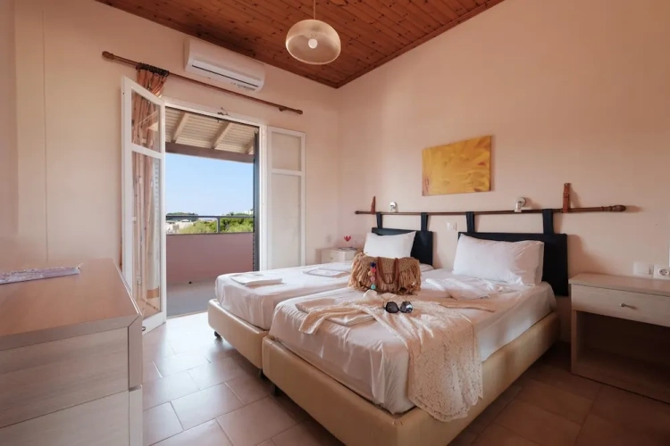 2 Bedrooms Premium Apartment with garden view