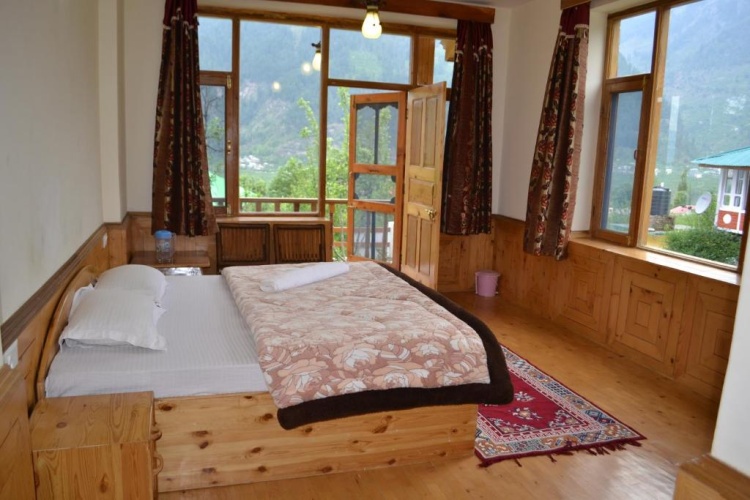 Deluxe room with balcony