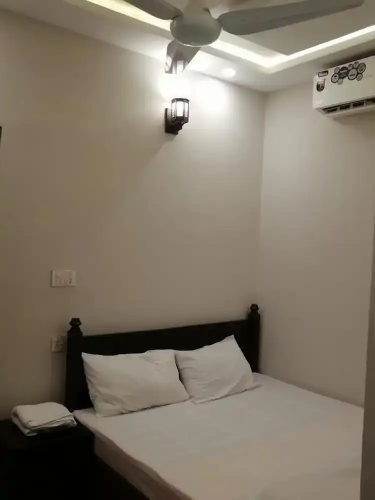 8 Rawal Inn
