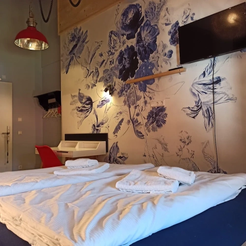 Comfort room