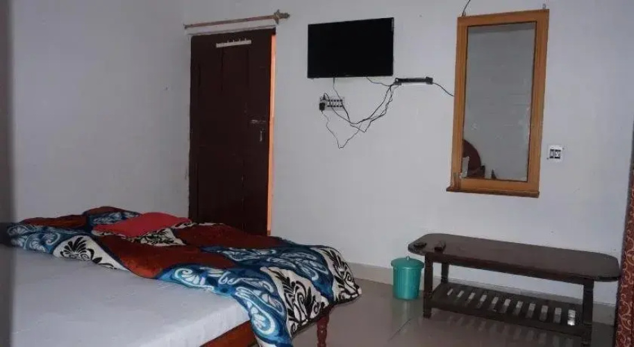 Jadli Hotel & Restaurant