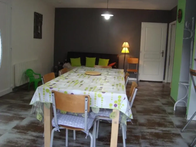 3 Bedrooms Cottage