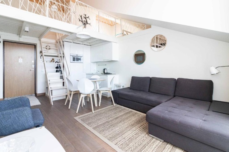 2 Bedrooms Apartment