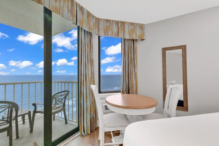 Oceanfront Studio | Pool, Oceanfront Fire Pit and more