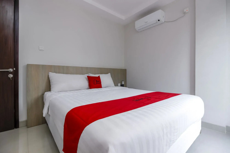 RedDoorz Plus @ TB Simatupang