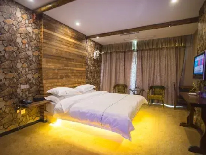 Longting Creative Hotel