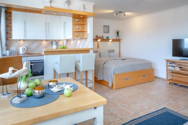 1 Bedroom Apartment
