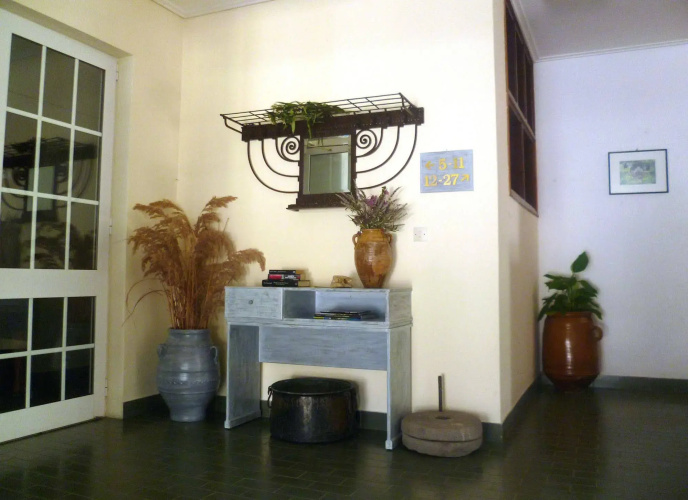 Mamouzelos Hotel Apts
