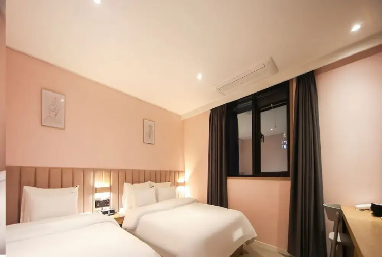 Hotel Lazy Heaven