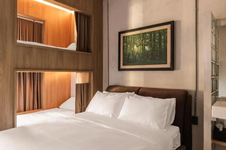 Standard Triple room