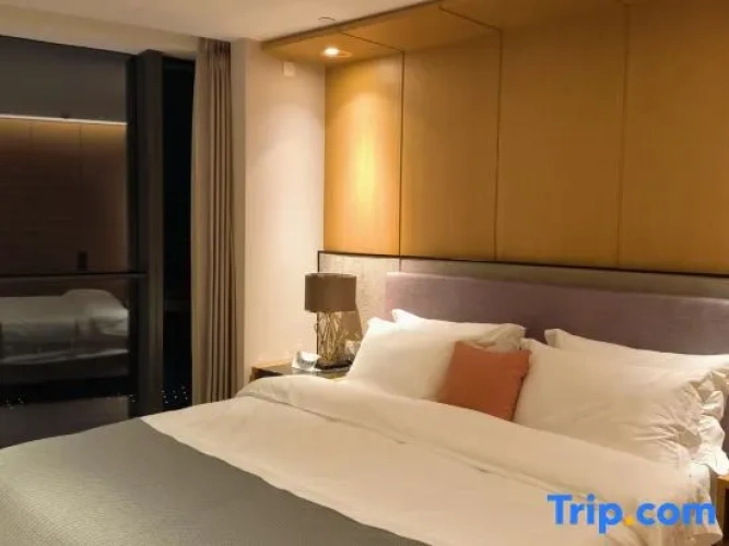 1 Bedroom Suite