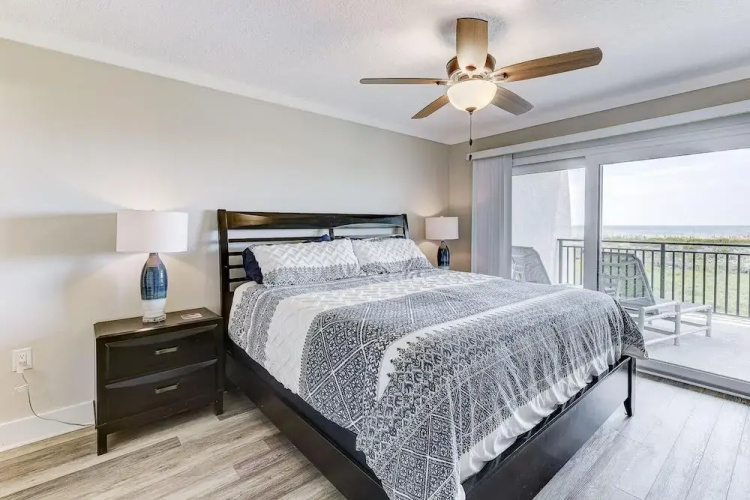 Island South by Distinctive Beach Rentals