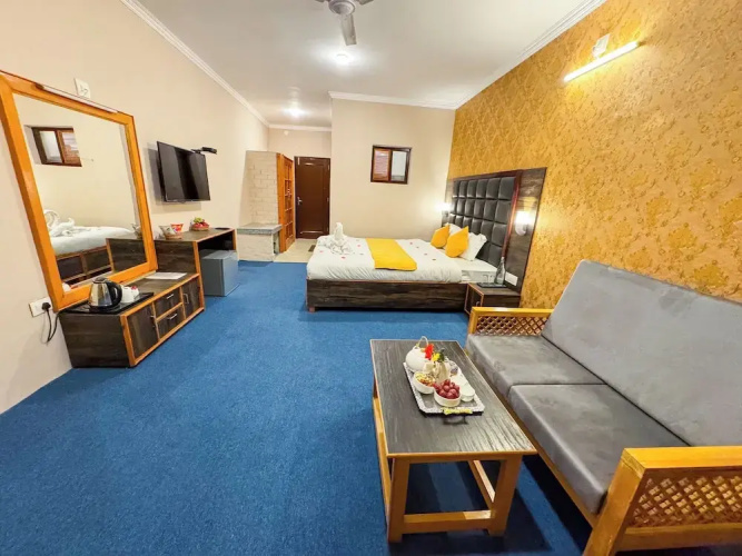 Kashmir Holiday Resort