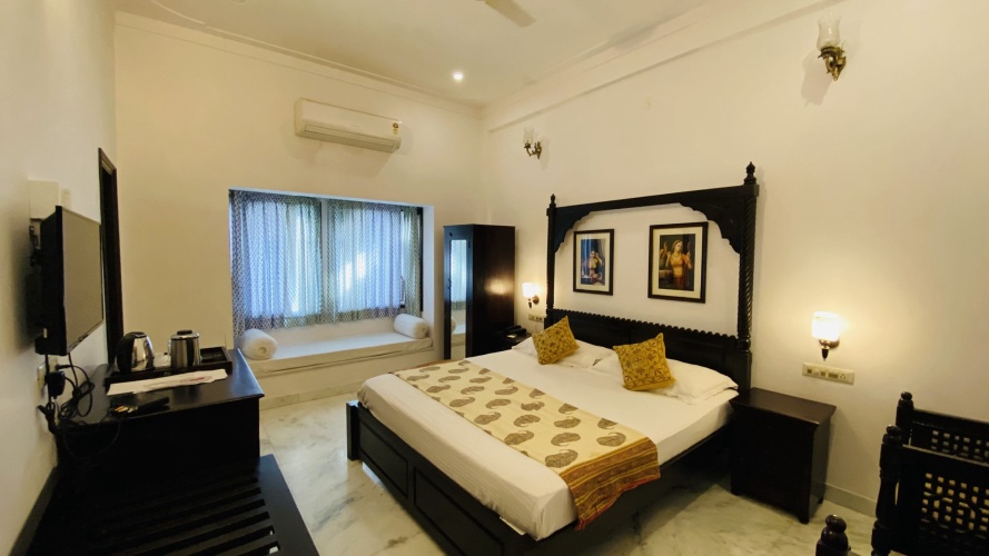 Deluxe Double room with view