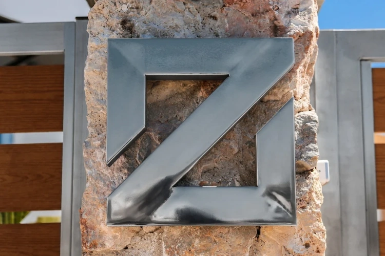 Villa with pool view