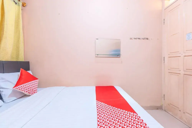 OYO 2765 Mulia Raja
