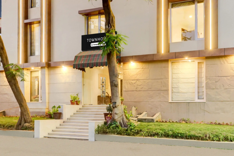 Super Townhouse T Block Sector 24