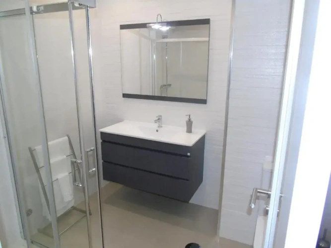 3 Bedrooms Apartment